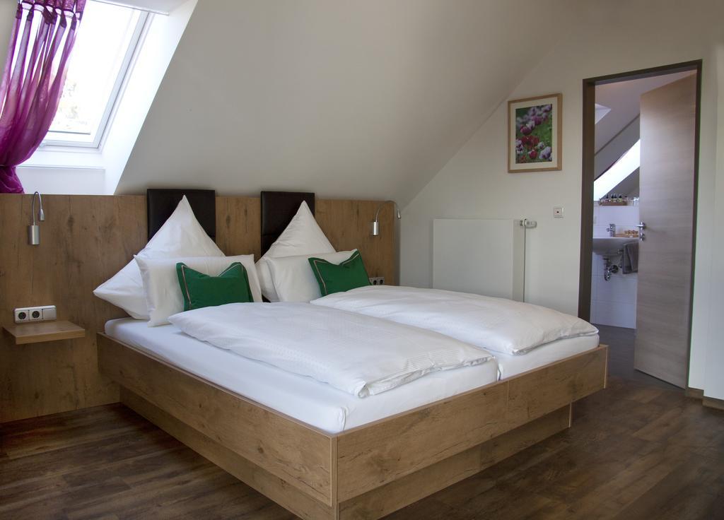 Sperlhof Guest house *