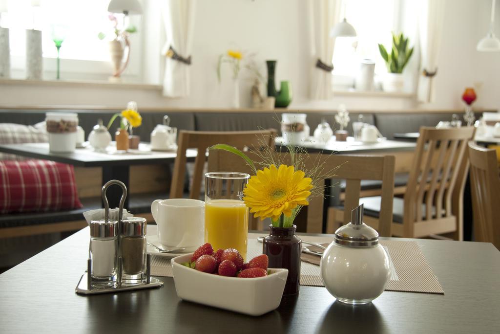 Sperlhof Guest house *